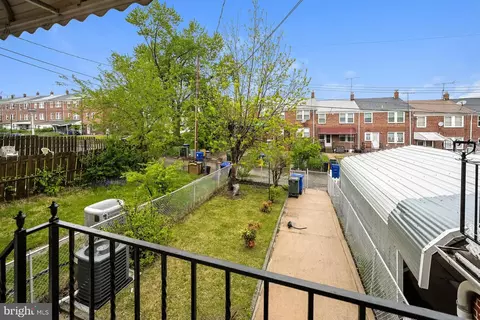 Exterior - 3704 Bonview Ave, Baltimore, MD 21213 photo 1 of 1
