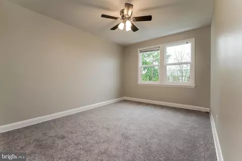 Bedroom - 3704 Bonview Ave, Baltimore, MD 21213 photo 2 of 3