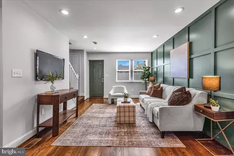 3908 Rokeby Rd, Baltimore, MD 21229 photo 4