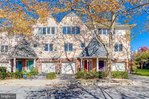 326 Homeland Southway, Baltimore, MD 21212