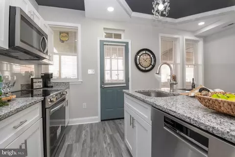 768 Linnard St, Baltimore, MD 21229 photo 4