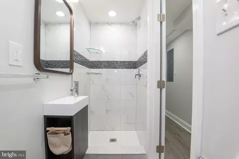 768 Linnard St, Baltimore, MD 21229 photo 8