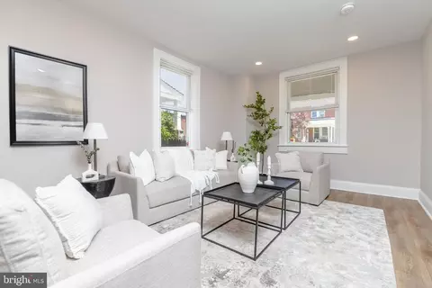 Living - 5504 Ready Ave, Baltimore, MD 21212 photo 1 of 2