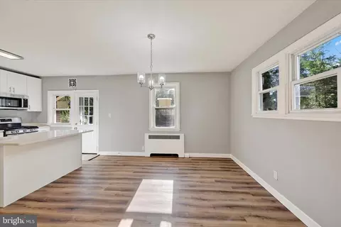 4811 Coleherne Rd, Baltimore, MD 21229 photo 6