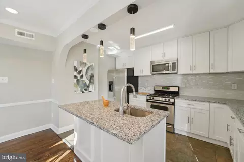Kitchen - 3602 Echodale Ave, Baltimore, MD 21214 photo 2 of 4