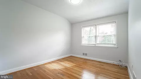 Bedroom - 1285 Limit Ave, Baltimore, MD 21239 photo 2 of 6
