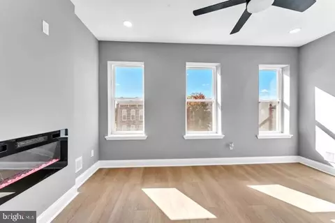 Living - 1014 E Preston St, Baltimore, MD 21202 photo 5 of 5