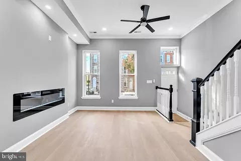 Living - 1014 E Preston St, Baltimore, MD 21202 photo 2 of 5