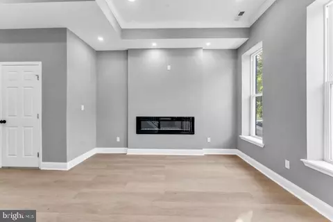 Living - 1014 E Preston St, Baltimore, MD 21202 photo 1 of 5