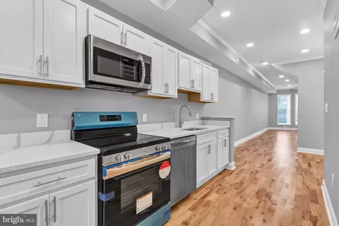 1827 W Mulberry St, Baltimore, MD 21223