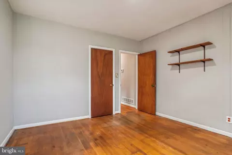 4706 Valley View Ave, Baltimore, MD 21206 photo 9