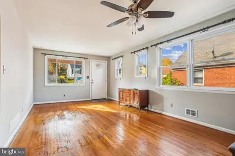 4706 Valley View Ave, Baltimore, MD 21206 photo 4