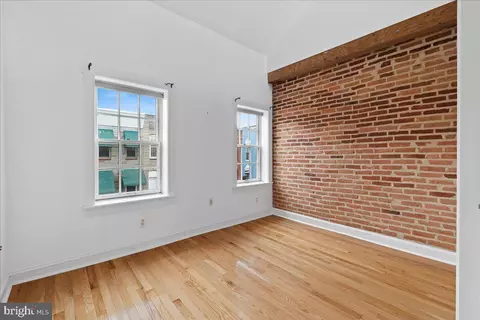 Bedroom - 910 S Curley St, Baltimore, MD 21224 photo 2 of 2