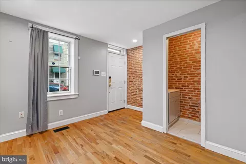 Other - 910 S Curley St, Baltimore, MD 21224 photo 2 of 13