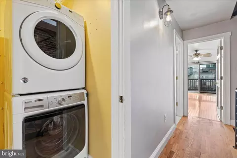 Other - 910 S Curley St, Baltimore, MD 21224 photo 5 of 13