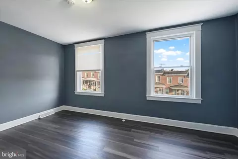 Living - 533 Chateau Ave, Baltimore, MD 21212 photo 1 of 1