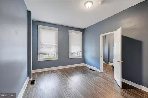 Entry Way - 533 Chateau Ave, Baltimore, MD 21212 photo 3 of 6