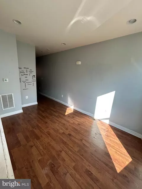Entry Way - 444 E Lorraine Ave, Baltimore, MD 21218 photo 1 of 2