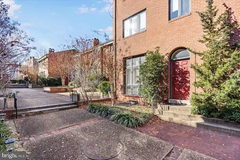 204 Bolton Pl, Baltimore, MD 21217