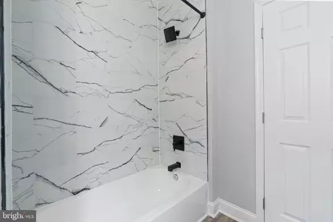 Bath - 3011 Windsor Ave, Baltimore, MD 21216 photo 2 of 3