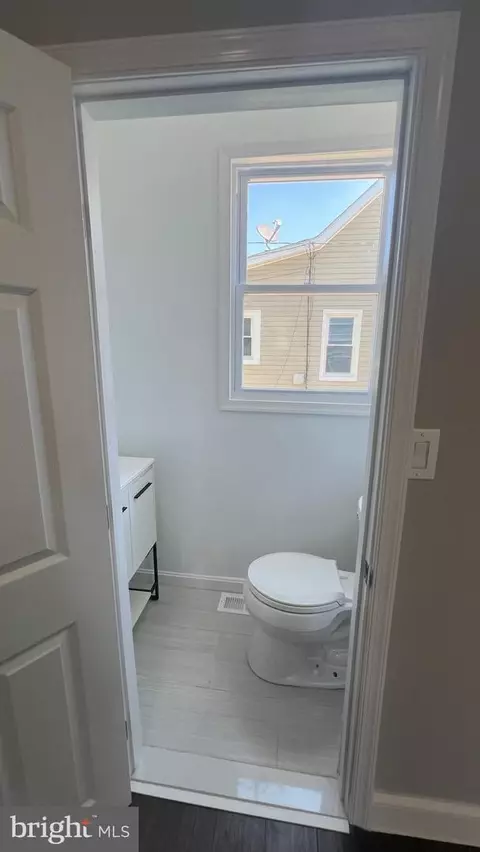 6002 Glenoak Ave, Baltimore, MD 21214 photo 4