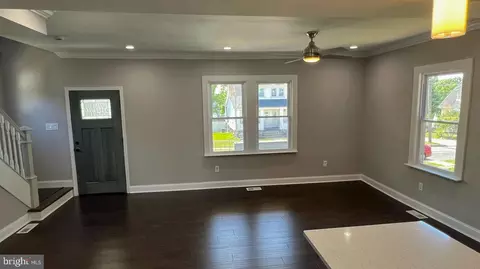 6002 Glenoak Ave, Baltimore, MD 21214 photo 3
