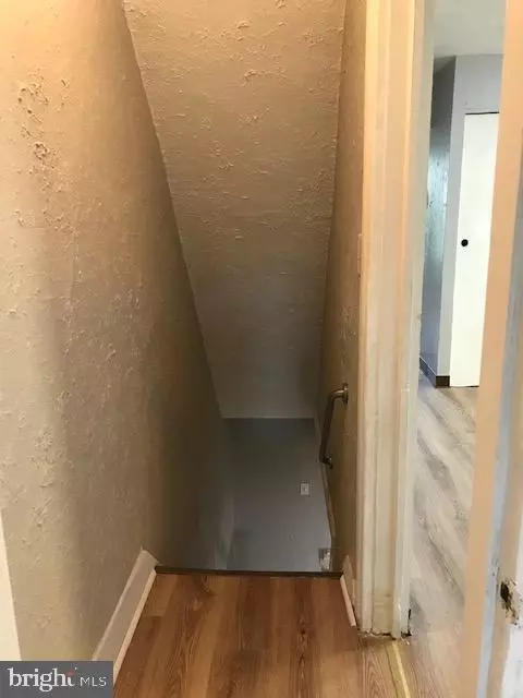 Entry Way - 267 Mccurley St, Baltimore, MD 21229 photo 6 of 7