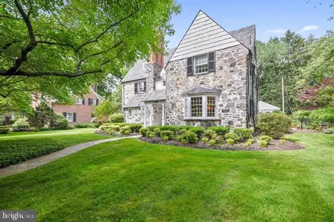 5104 Springlake Way, Baltimore, MD 21212