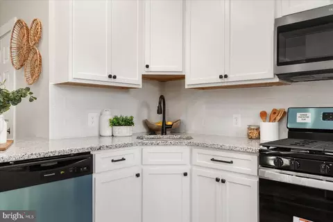 4607 Elsrode Ave, Baltimore, MD 21214 photo 11
