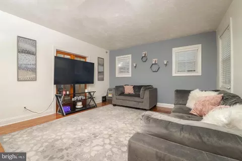 4627 Harcourt Rd, Baltimore, MD 21214 photo 6