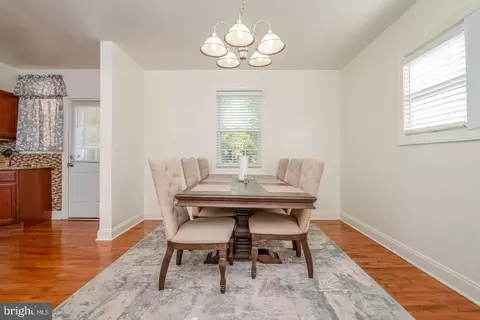 4627 Harcourt Rd, Baltimore, MD 21214 photo 13