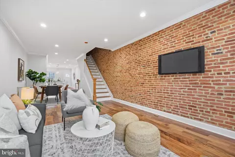 137 N Milton Ave, Baltimore, MD 21224