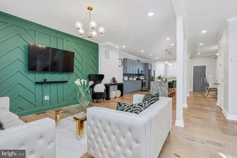 2424 Arunah Ave, Baltimore, MD 21216