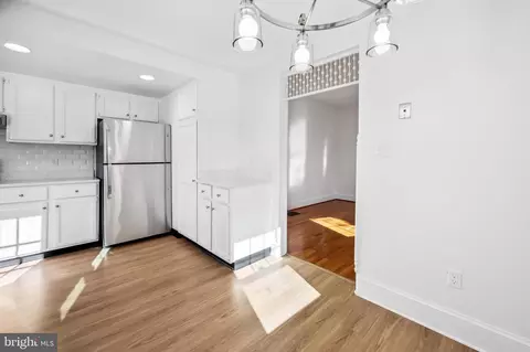 Entry Way - 5220 Tramore Rd, Baltimore, MD 21214 photo 3 of 4