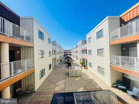 Other - 2702 Lighthouse Pt E #636, Baltimore, MD 21224 photo 4 of 10