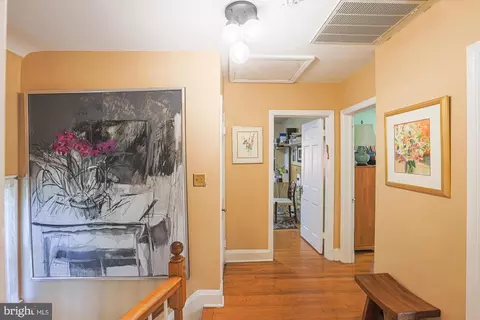 Entry Way - 3820 Menlo Dr, Baltimore, MD 21215 photo 2 of 3