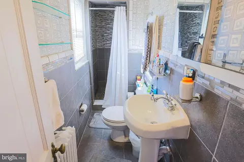 Bath - 3820 Menlo Dr, Baltimore, MD 21215 photo 2 of 3