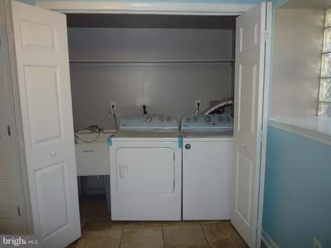 504 S Macon St, Baltimore, MD 21224 photo 39