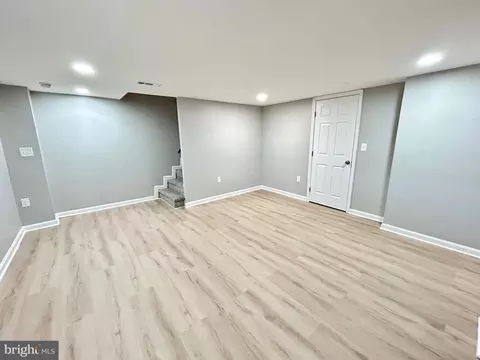 Living - 5426 Bucknell Rd, Baltimore, MD 21206 photo 4 of 4
