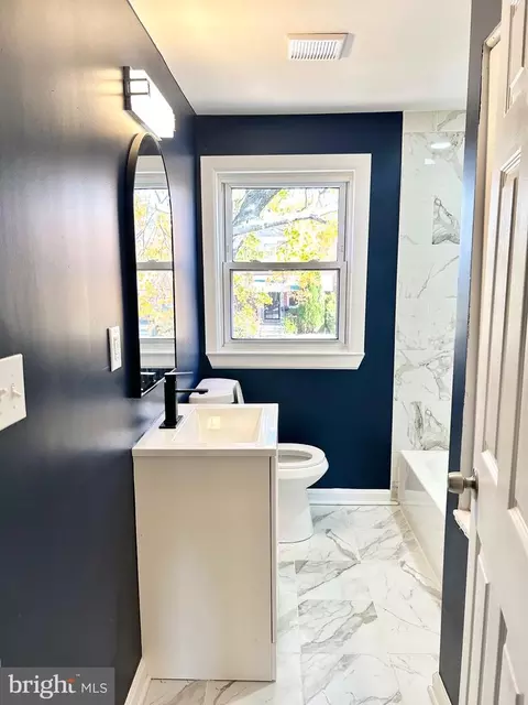Bath - 5426 Bucknell Rd, Baltimore, MD 21206 photo 1 of 5