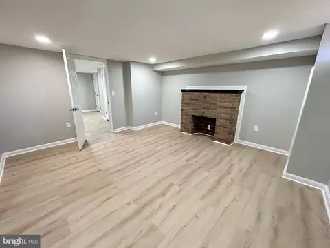 Living - 5426 Bucknell Rd, Baltimore, MD 21206 photo 3 of 4