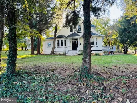 Exterior - 5606 Pimlico Rd, Baltimore, MD 21209 photo 6 of 6