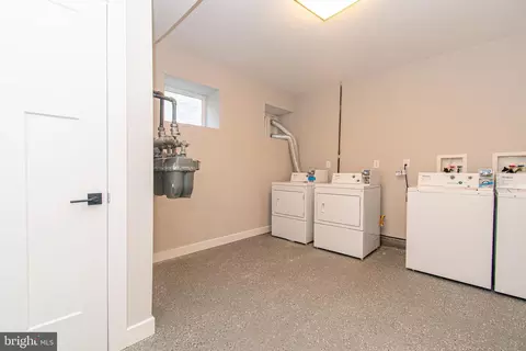2037 Mcculloh St, Baltimore, MD 21217 photo 46