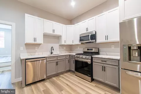 2037 Mcculloh St, Baltimore, MD 21217 photo 9