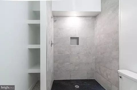 2037 Mcculloh St, Baltimore, MD 21217 photo 6