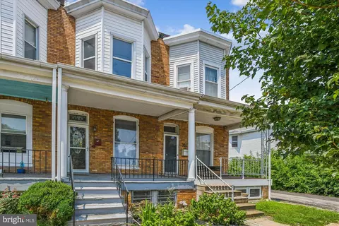3716 6th St, Baltimore, MD 21225 photo 2