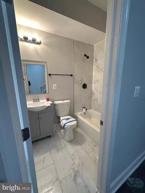 Bath - 2230 E Chase St, Baltimore, MD 21213 photo 1 of 2
