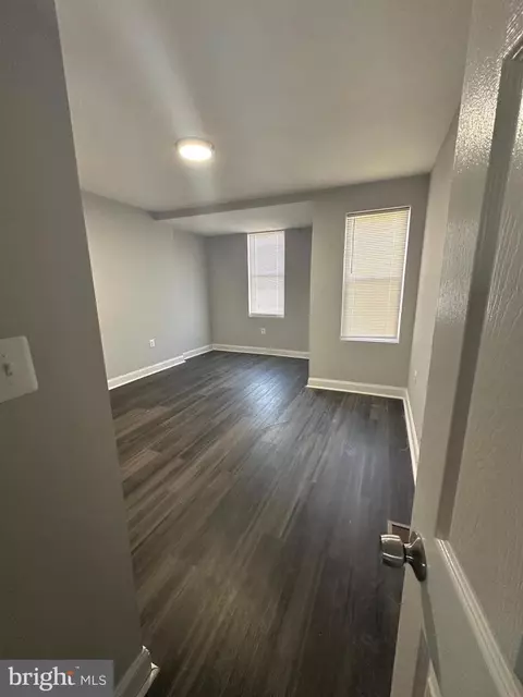 Entry Way - 2230 E Chase St, Baltimore, MD 21213 photo 4 of 4
