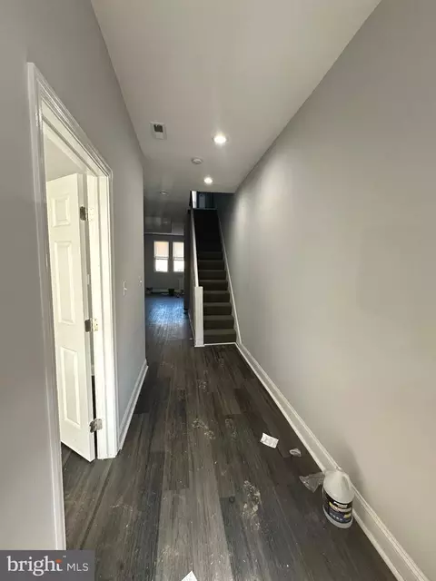 Entry Way - 2230 E Chase St, Baltimore, MD 21213 photo 3 of 4