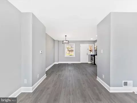 4006 Rexmere Rd, Baltimore, MD 21218 photo 11
